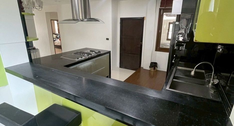 For sale and for rent 5 bedrooms villa in Thalang, Phuket
