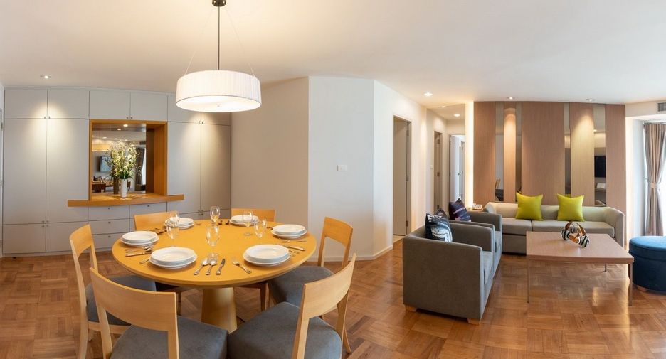 For rent 2 bedrooms apartment in Yan Nawa, Bangkok
