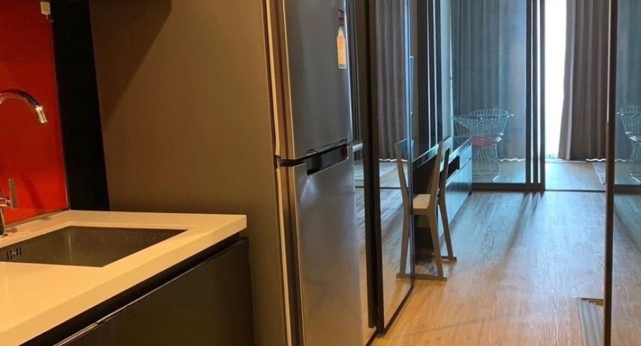 For rent 1 bed condo in Bang Rak, Bangkok