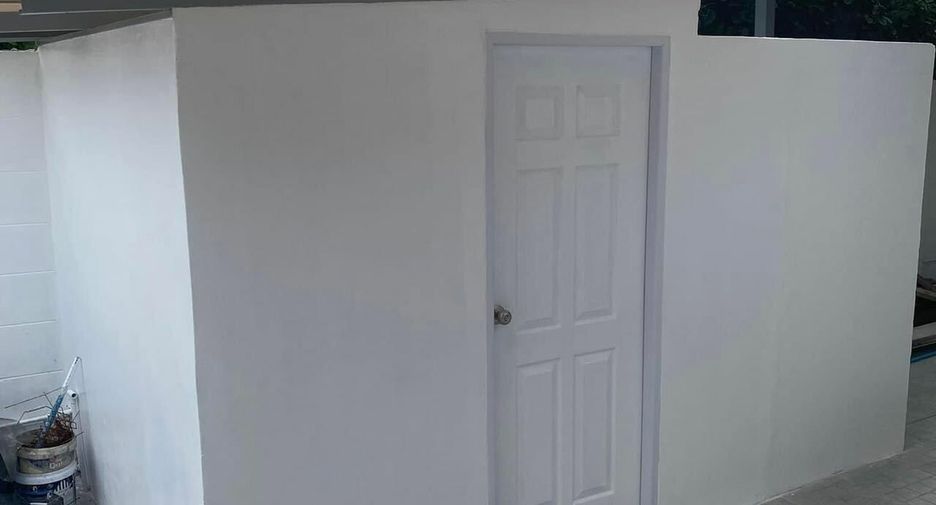 For sale 3 bedrooms house in Wang Thonglang, Bangkok