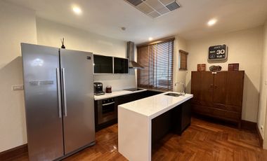 For rent 3 bedrooms condo in Khlong Toei, Bangkok