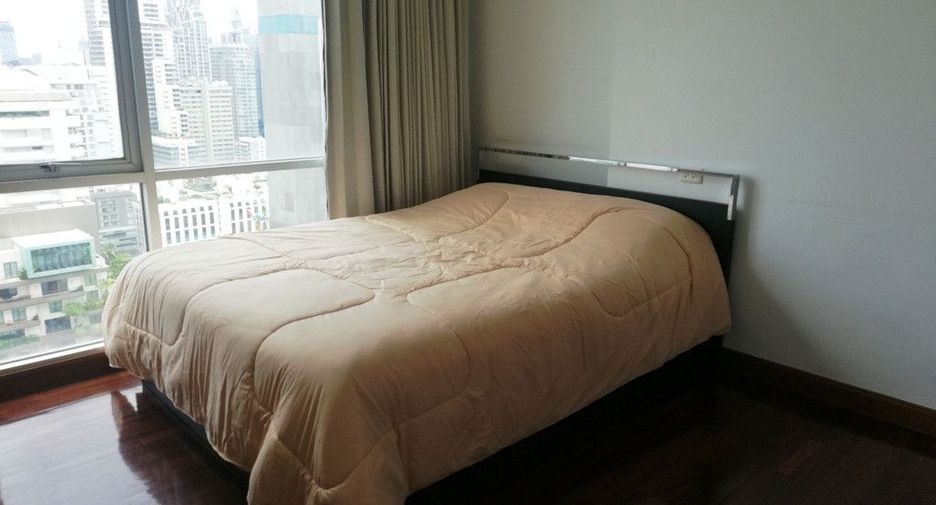 For sale 2 bedrooms condo in Watthana, Bangkok
