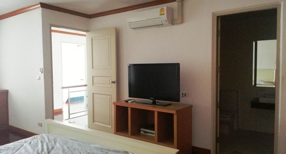 For sale 2 bedrooms condo in Watthana, Bangkok
