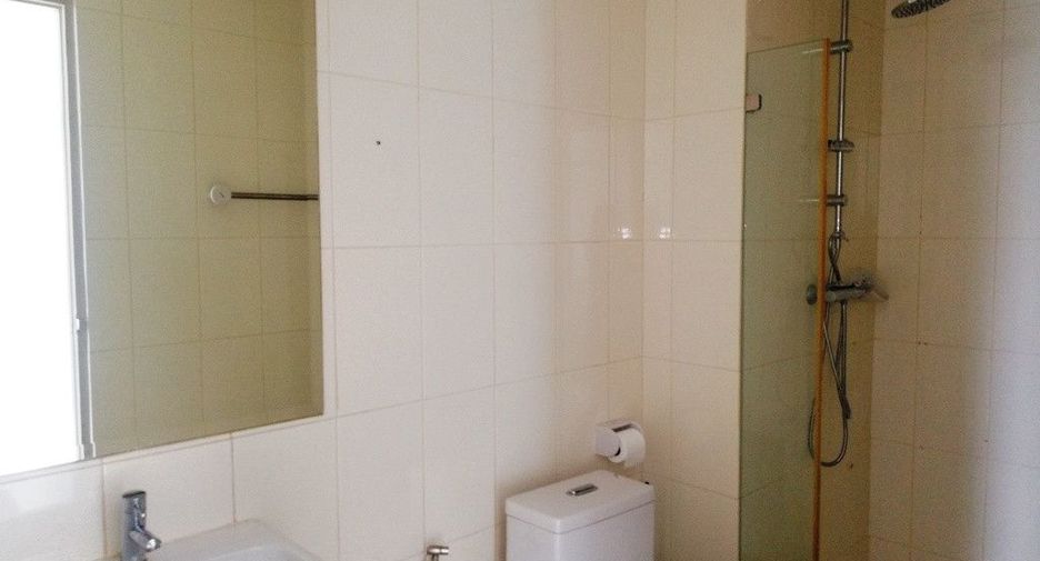 For sale 2 bedrooms condo in Watthana, Bangkok