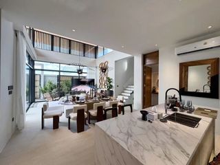 Villa zum Kauf mit 4 Zimmer in Mueang Phuket, Phuket