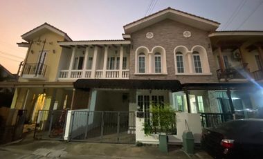 出售 和 出租 3 卧室 联排别墅 在 Suan Luang, 曼谷