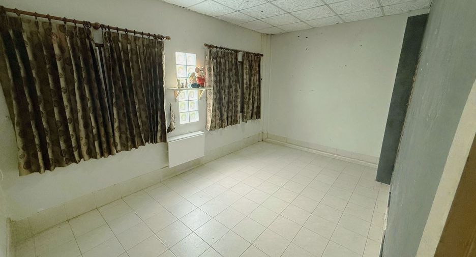 Casa adosada en venta de 4 habitaciones en Khan Na Yao, Bangkok