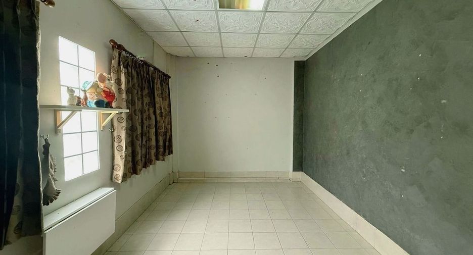 Casa adosada en venta de 4 habitaciones en Khan Na Yao, Bangkok