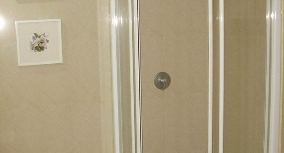 For sale and for rent 4 bedrooms condo in Watthana, Bangkok
