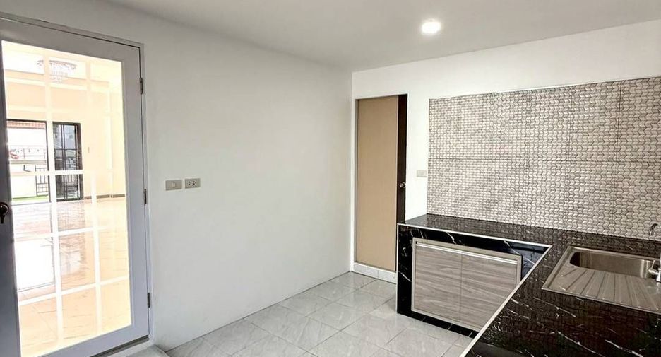 Продажа 3 спальни дом в Тхаланг, Пхукет