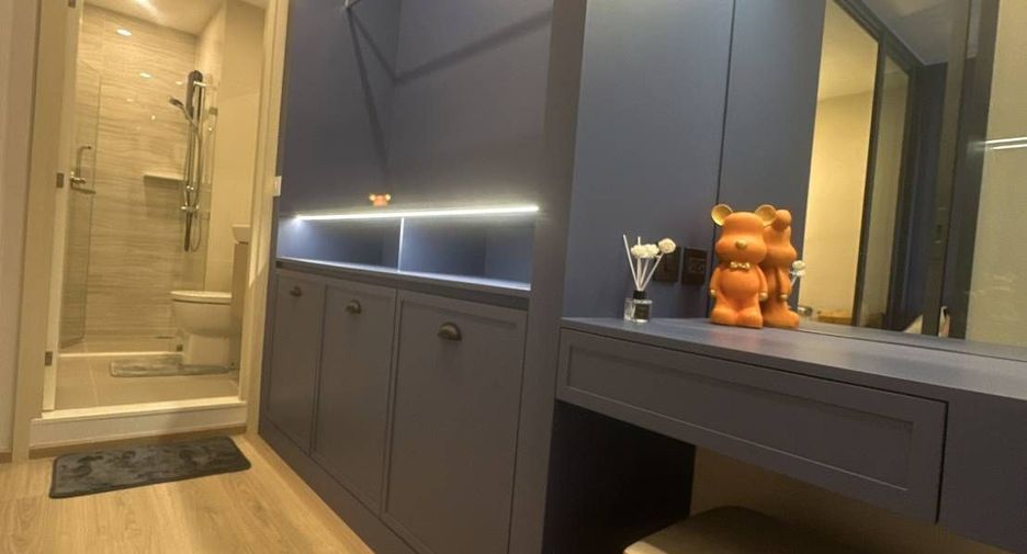 For rent studio condo in Khlong Toei, Bangkok