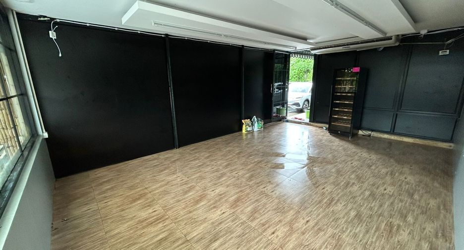 For sale 12 bedrooms retail Space in Kathu, Phuket