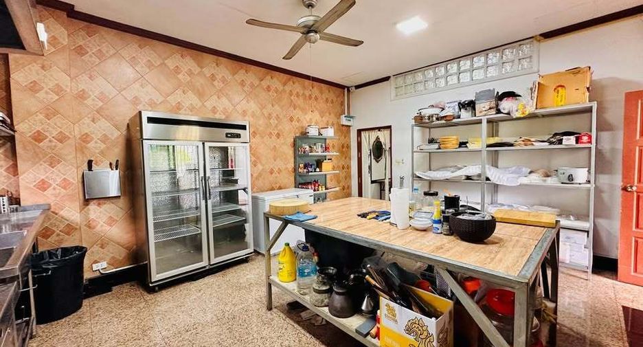 For sale 12 bedrooms retail Space in Kathu, Phuket