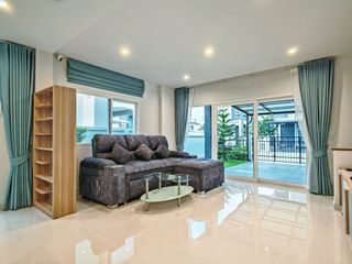 Casa en alquiler de 2 habitaciones en Mueang Phuket, Phuket