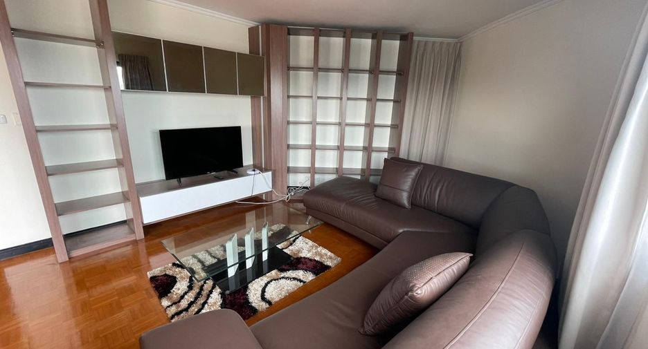 Condo en venta de 3 habitaciones en Sathon, Bangkok