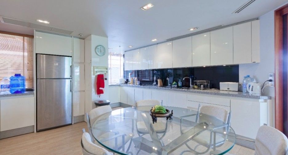 For sale and for rent 3 bedrooms condo in Mueang Phuket, Phuket