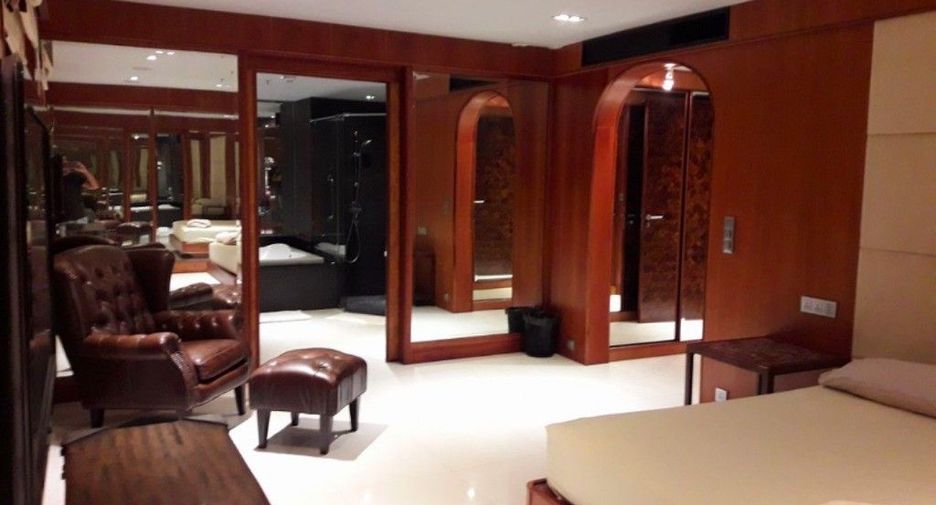 For sale and for rent 3 bedrooms condo in Mueang Phuket, Phuket