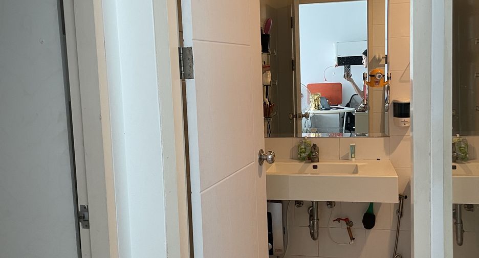 For rent 1 bed condo in Khlong San, Bangkok