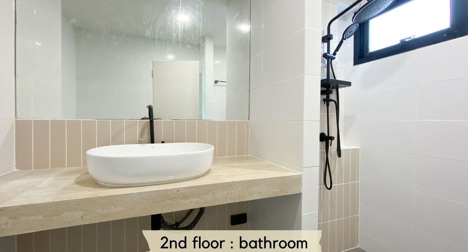 For sale 3 bedrooms townhouse in Bueng Kum, Bangkok