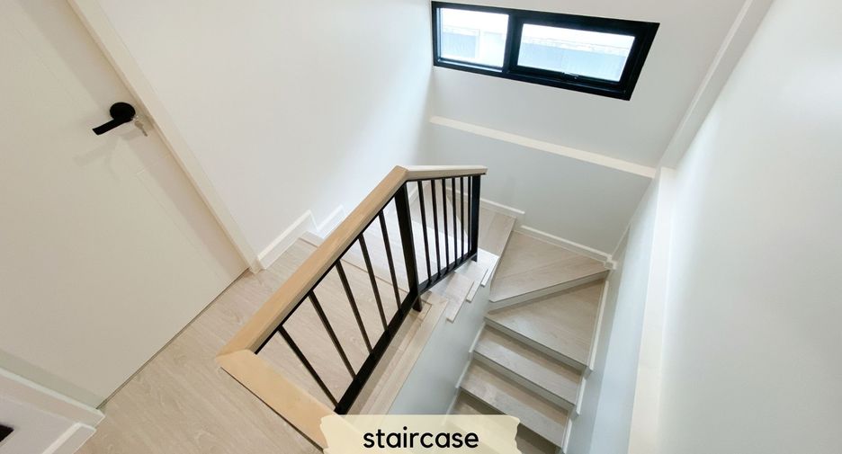 For sale 3 bedrooms townhouse in Bueng Kum, Bangkok