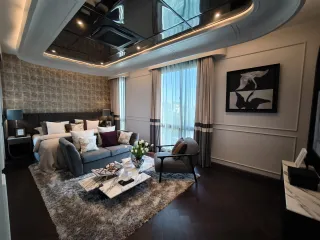 For sale 5 bedrooms house in Thawi Watthana, Bangkok