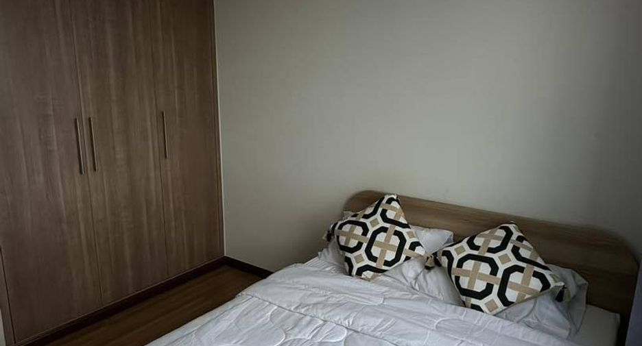 À vendre et à louer 3 chambres condo à Lat Phrao, Bangkok