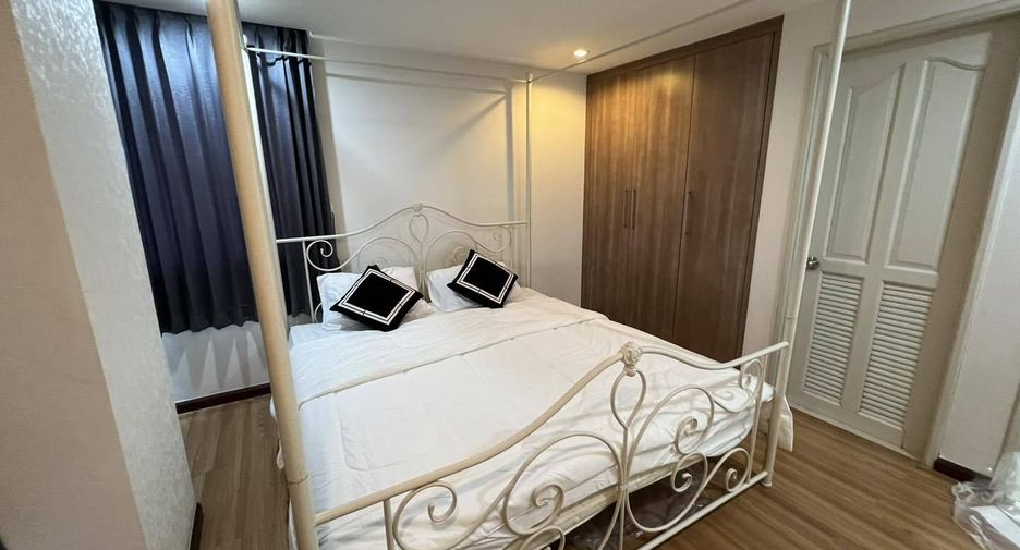 À vendre et à louer 3 chambres condo à Lat Phrao, Bangkok