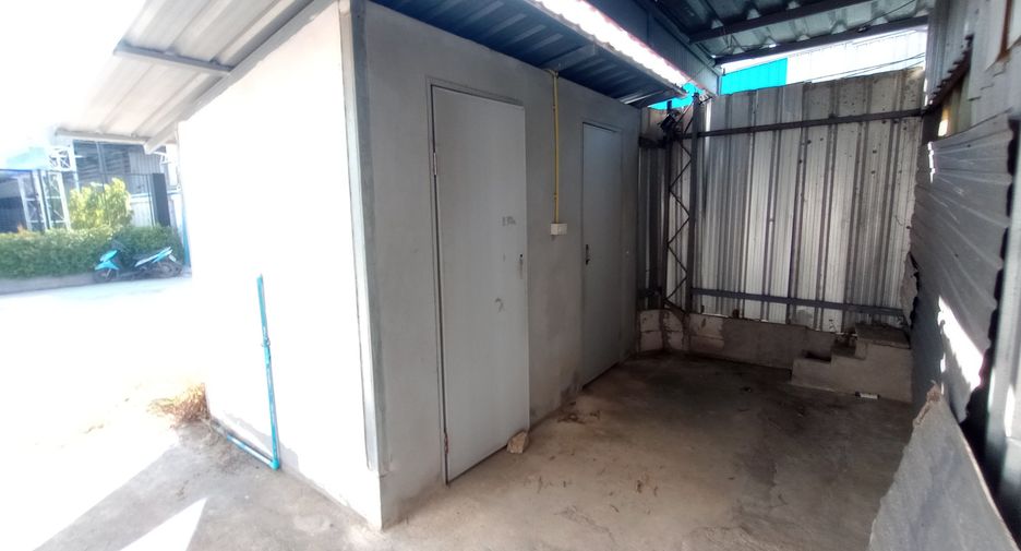 For rent 4 bedrooms house in Bang Bo, Samut Prakan