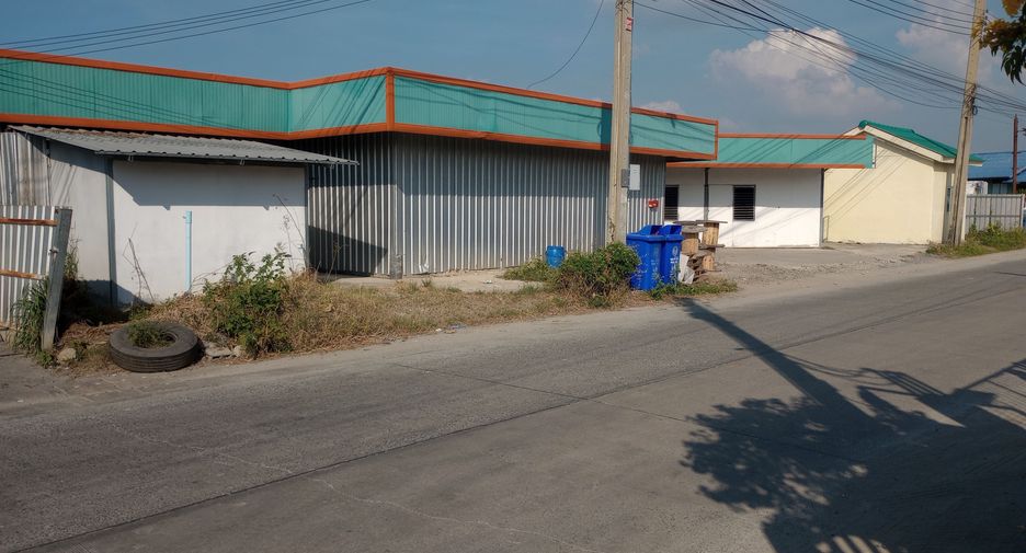 For rent 4 bedrooms house in Bang Bo, Samut Prakan