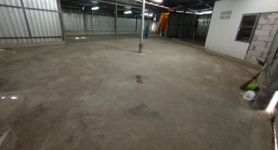 For rent 4 bedrooms house in Bang Bo, Samut Prakan