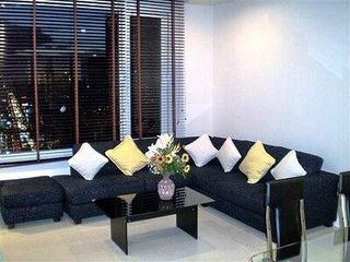 For rent 2 bedrooms condo in Pathum Wan, Bangkok