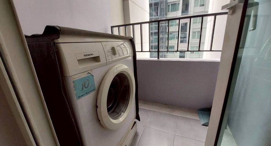 For rent 2 bedrooms condo in Khlong Toei, Bangkok