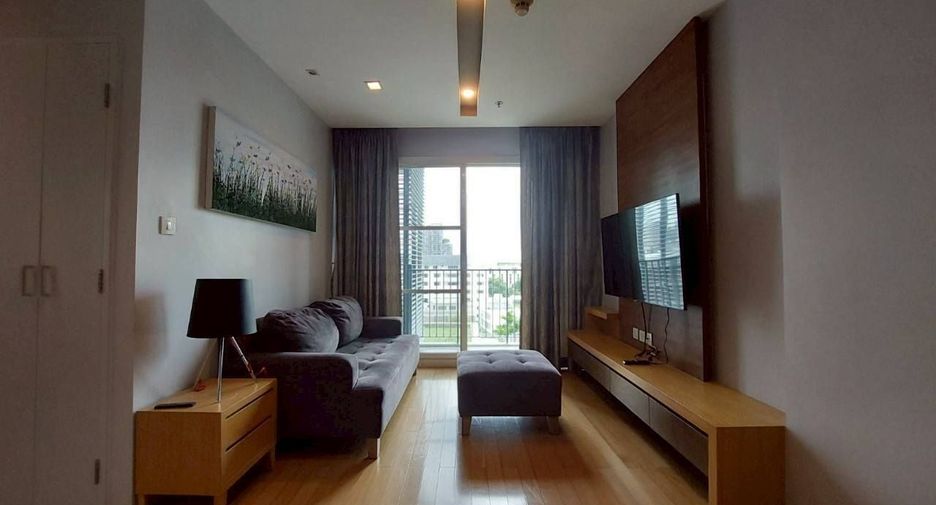 For rent 2 bedrooms condo in Khlong Toei, Bangkok