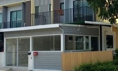 For sale 3 bedrooms townhouse in Don Mueang, Bangkok
