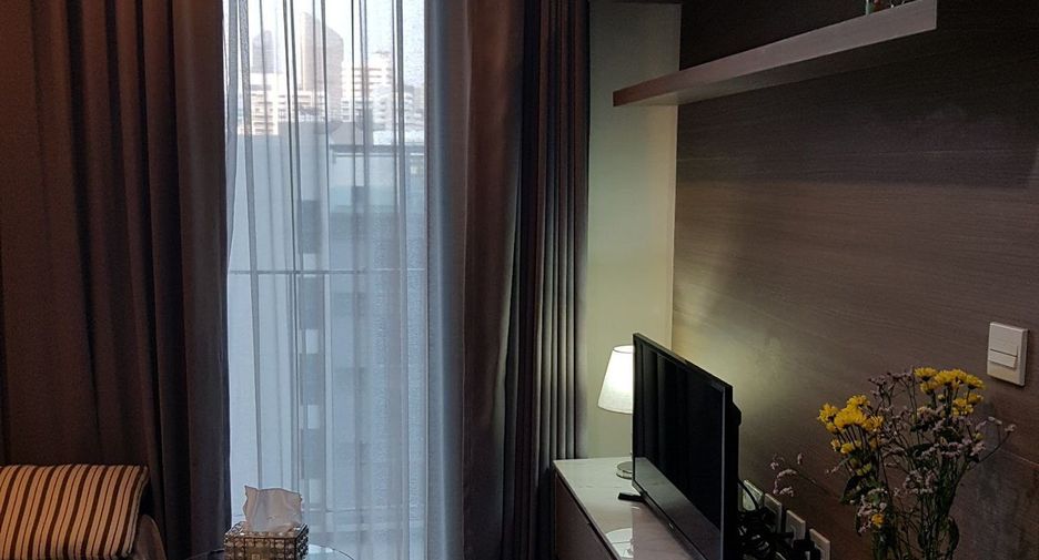 For rent 1 bed condo in Khlong Toei, Bangkok
