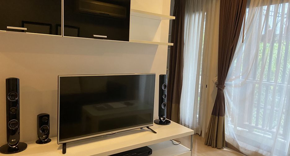 For rent 1 bed condo in Sathon, Bangkok