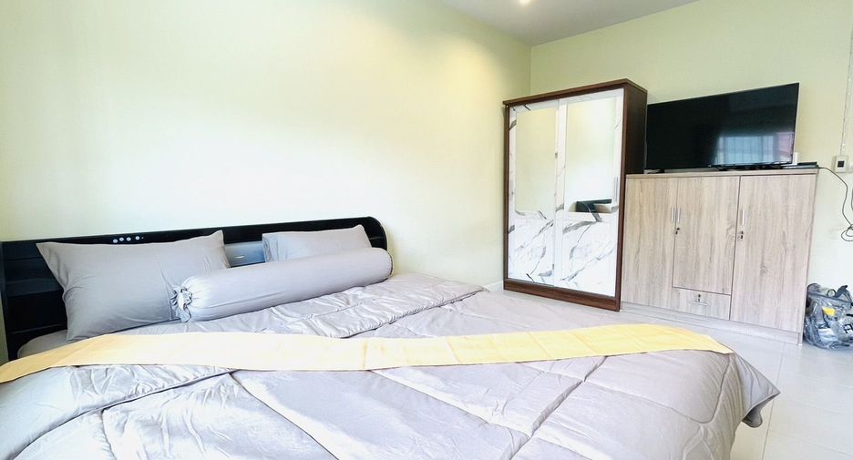 For rent 3 bedrooms townhouse in Mueang Phuket, Phuket