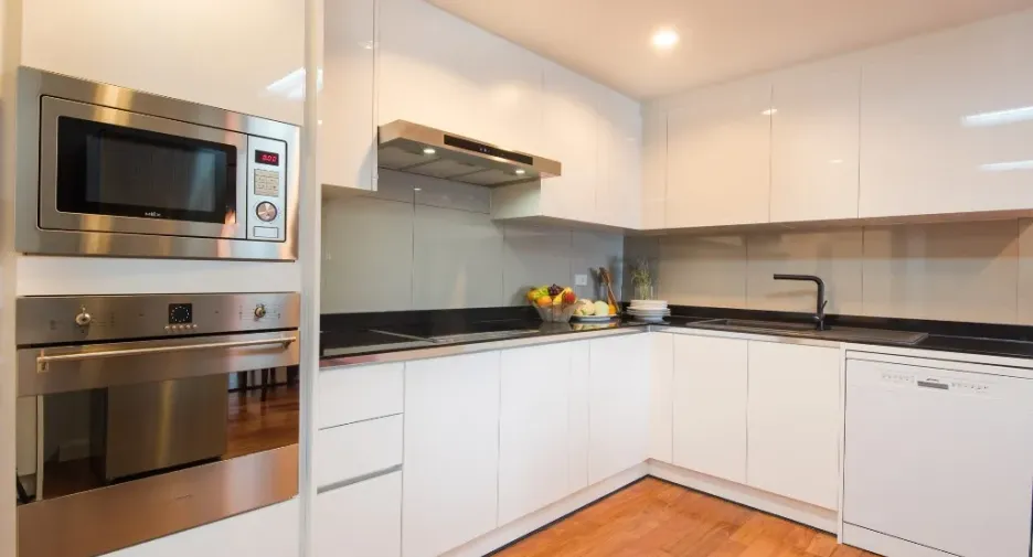 Wohnung zur Miete mit 2 Zimmer in Khlong Toei, Bangkok