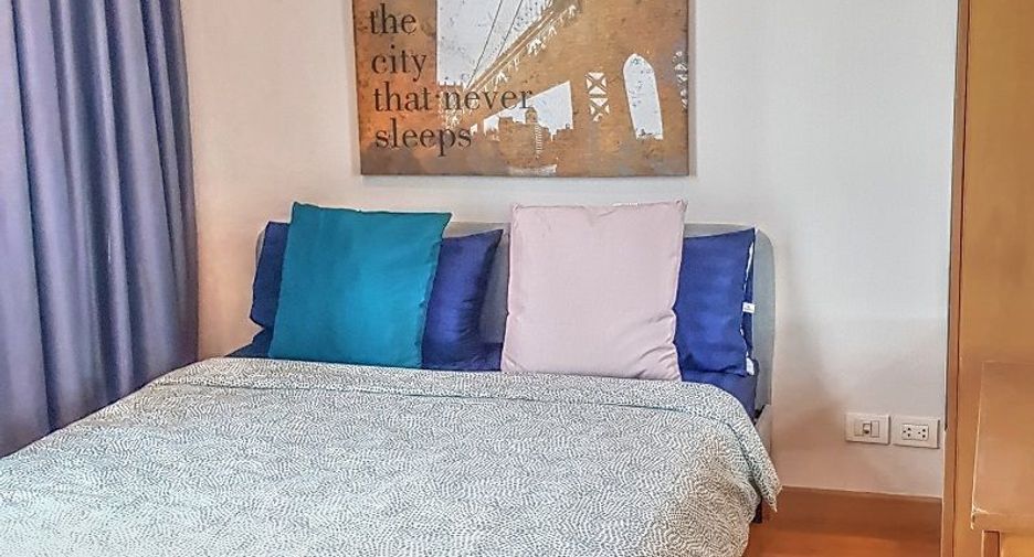 For rent 2 bedrooms condo in Khlong Toei, Bangkok
