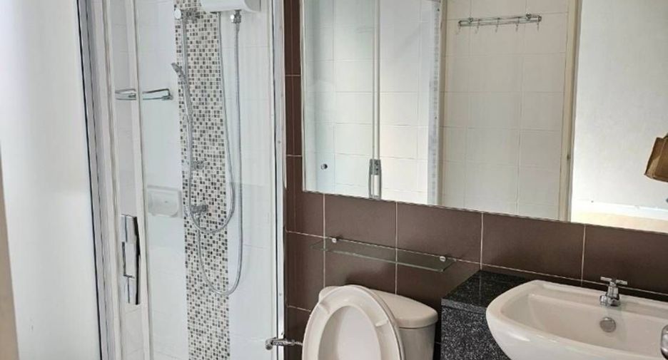 For rent 3 bedrooms house in Lat Krabang, Bangkok