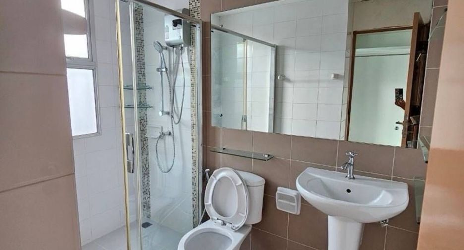 For rent 3 bedrooms house in Lat Krabang, Bangkok