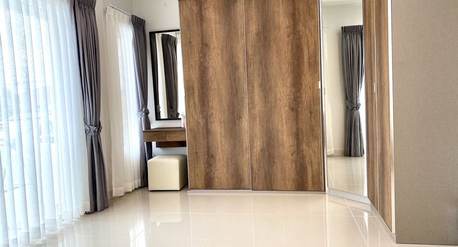 For rent 5 bedrooms house in Thalang, Phuket