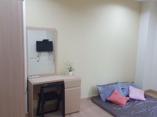 For rent 3 bedrooms townhouse in Yan Nawa, Bangkok