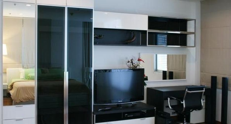 À louer 2 chambres condo à Watthana, Bangkok