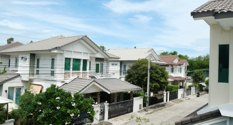For sale and for rent 3 bedrooms house in Bang Phli, Samut Prakan