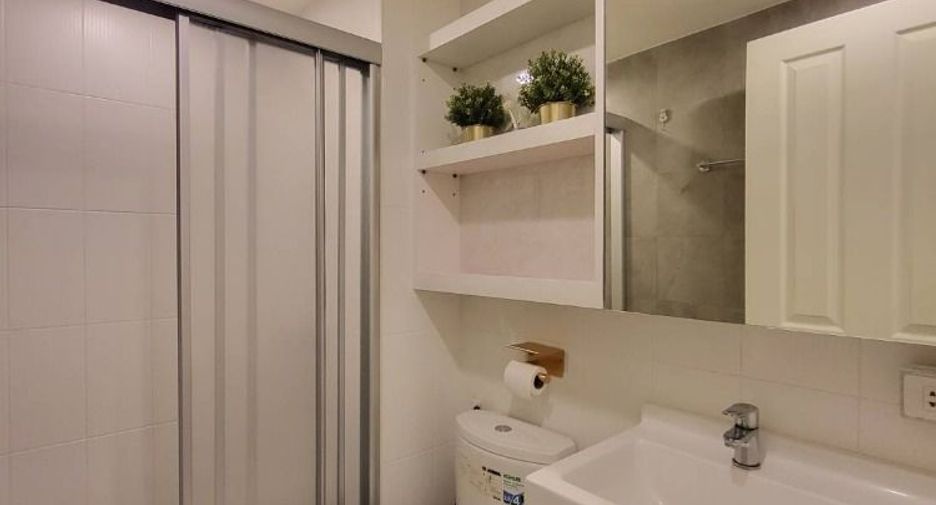 Wohnung zum Kauf mit 1 Zimmer in Yan Nawa, Bangkok
