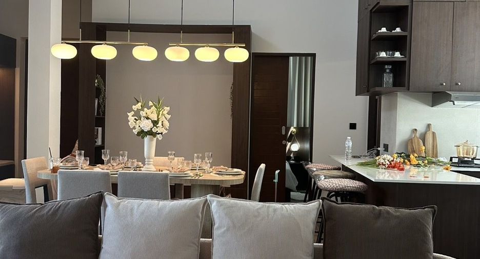 For sale and for rent 3 bedrooms villa in Mueang Phuket, Phuket