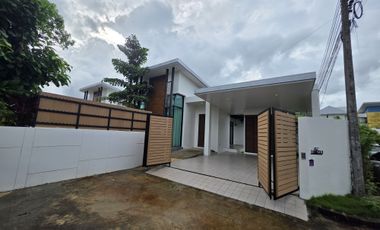 For sale and for rent 3 bedrooms villa in Mueang Phuket, Phuket