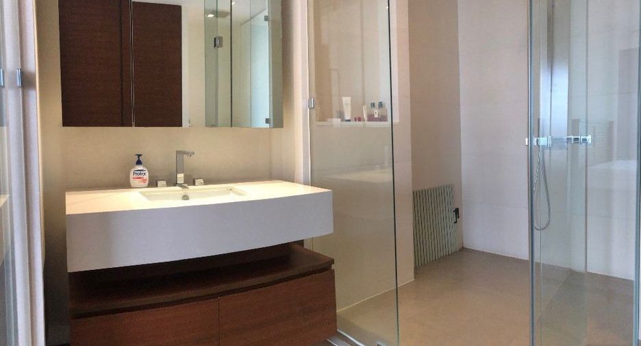 À vendre 1 chambre condo à Sathon, Bangkok