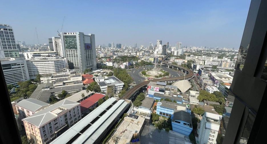For sale 1 bed condo in Ratchathewi, Bangkok